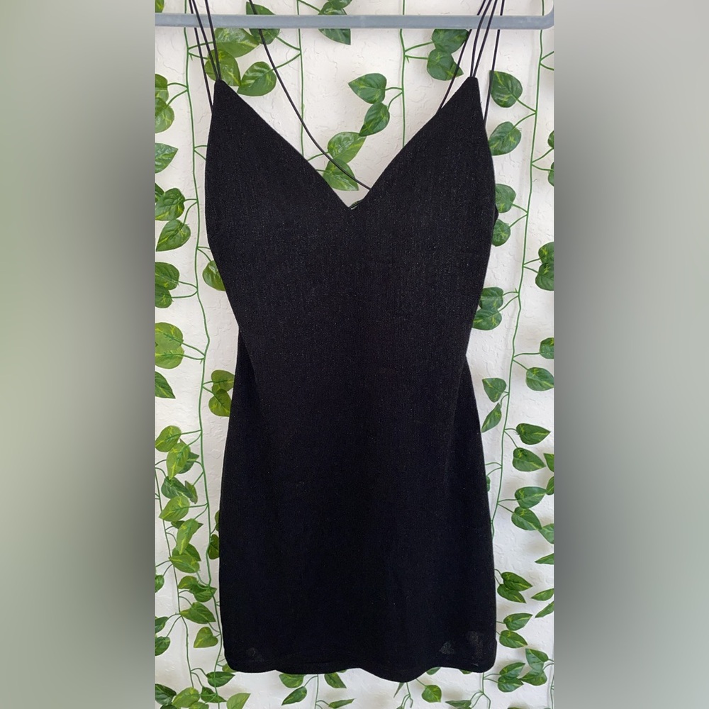 Elegant Black Sleeveless Dress